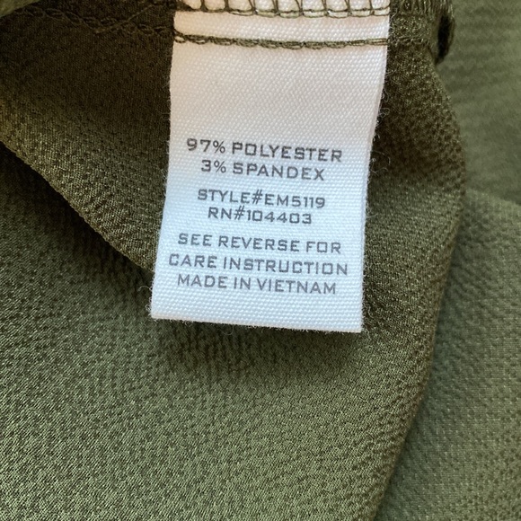 E & M Scalloped Cami💗 Olive - Picture 12 of 12